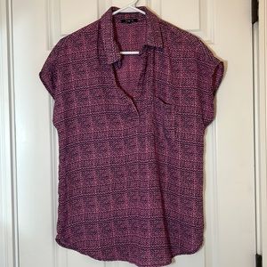 women’s size M short sleeve blouse